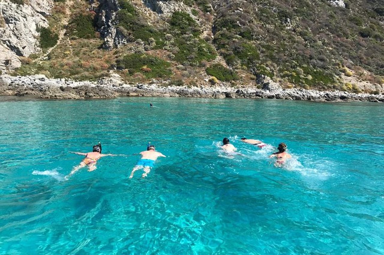 Tour snorkeling condiviso da Tropea a Capo Vaticano — 5