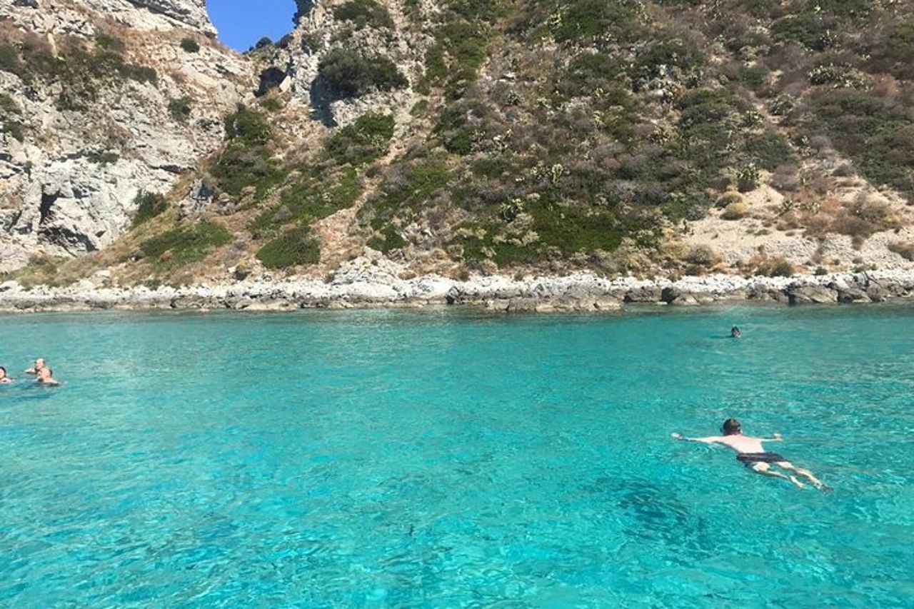 Tour snorkeling condiviso da Tropea a Capo Vaticano — 7