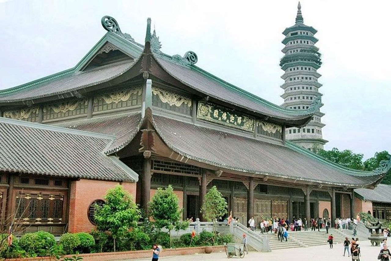Tour giornaliero Trang An-Bai Dinh Group Tour — 5