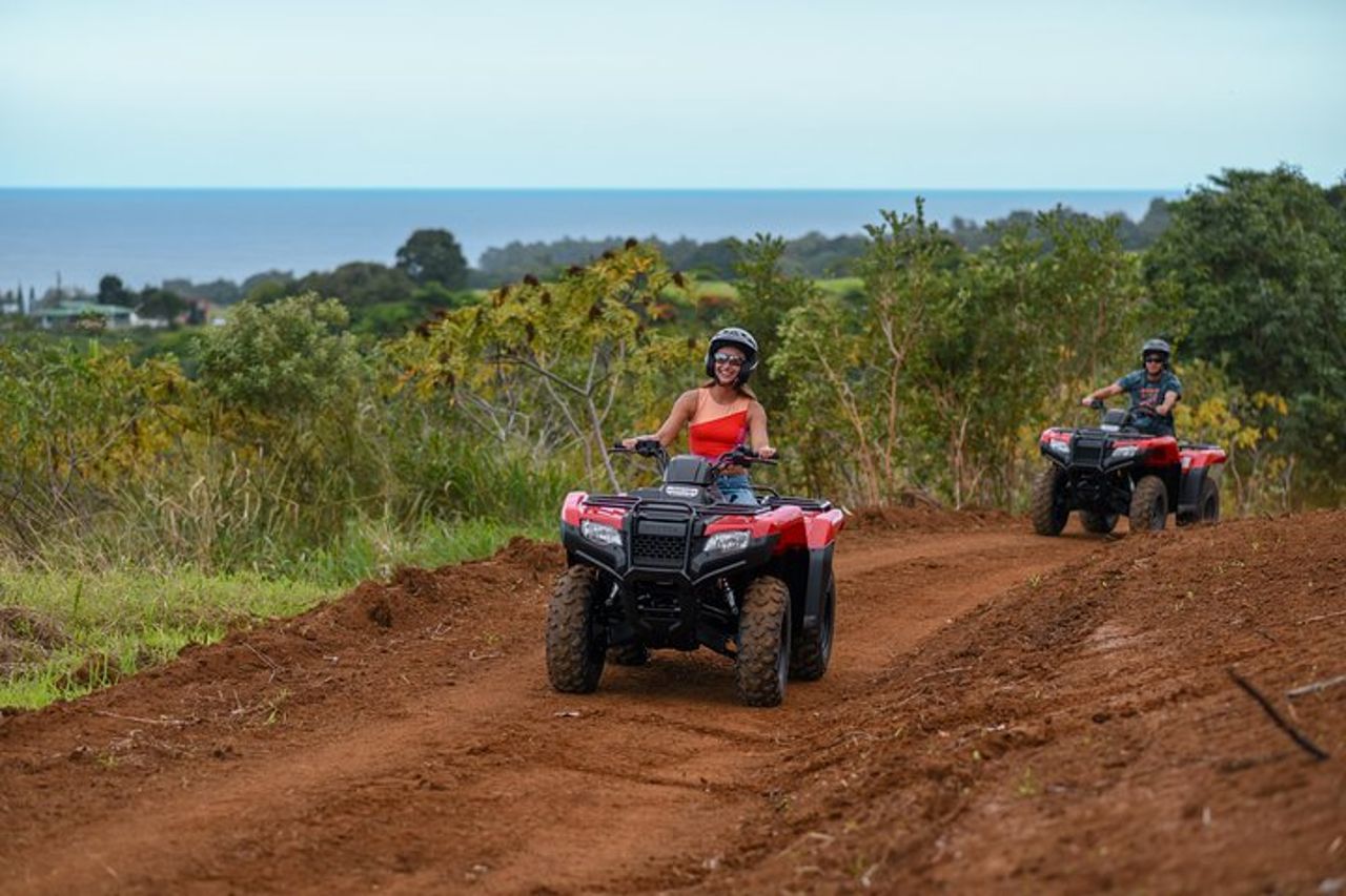 Umauma Falls Deluxe ATV Cascate ed esperienza di nuoto — 3