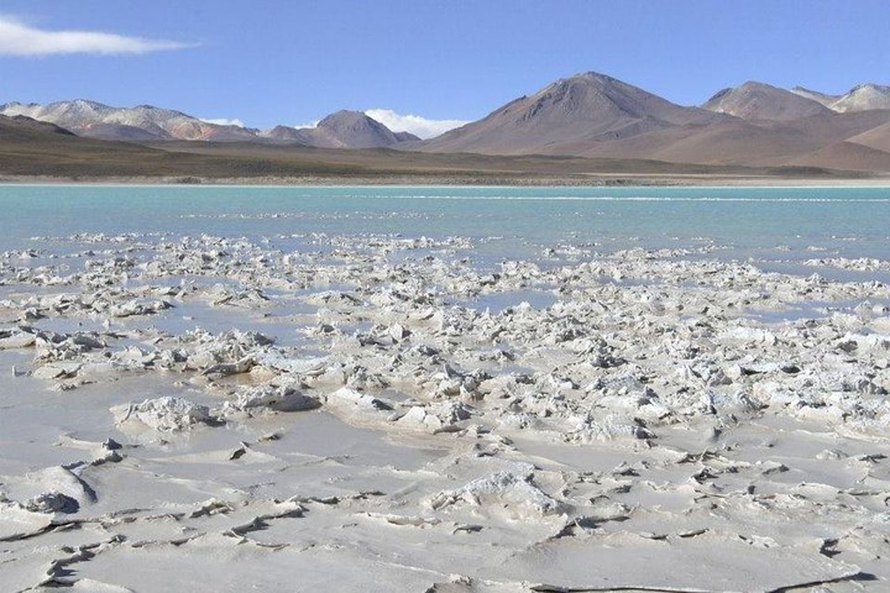 3D 2N Uyuni Salt Flats in volo da La Paz a Atacama, Cile — 9