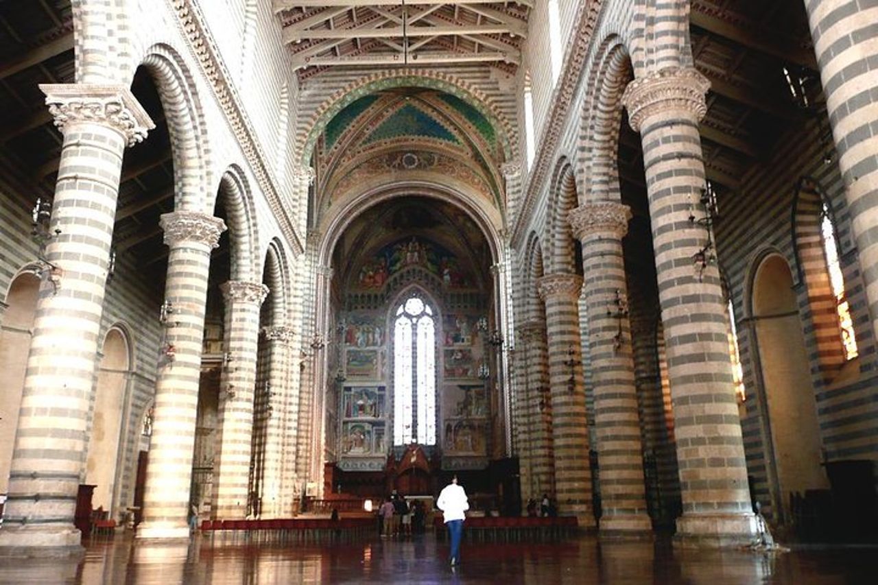 Orvieto mistica e la città morente "Civita di Bagnoregio": tour della Teverina — 5