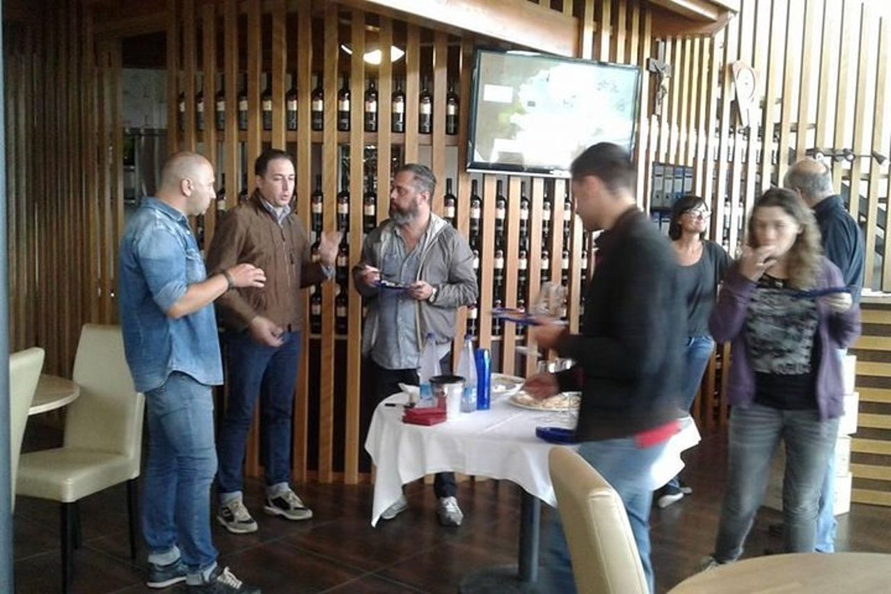 Visita la cantina Marchesi de Cordano e degusta i suoi vini — 6