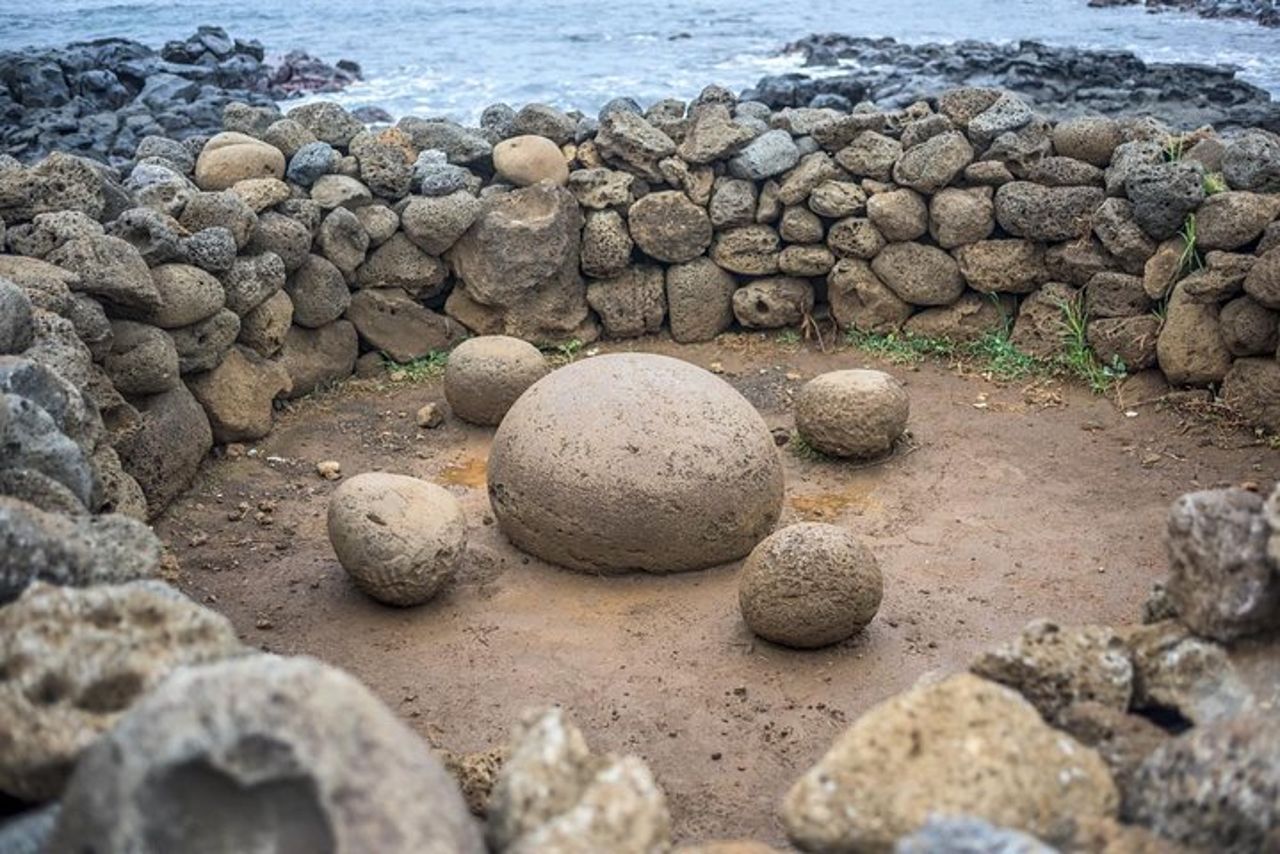 Tour privato: siti archeologici dell'Isola di Pasqua intera giornata — 4