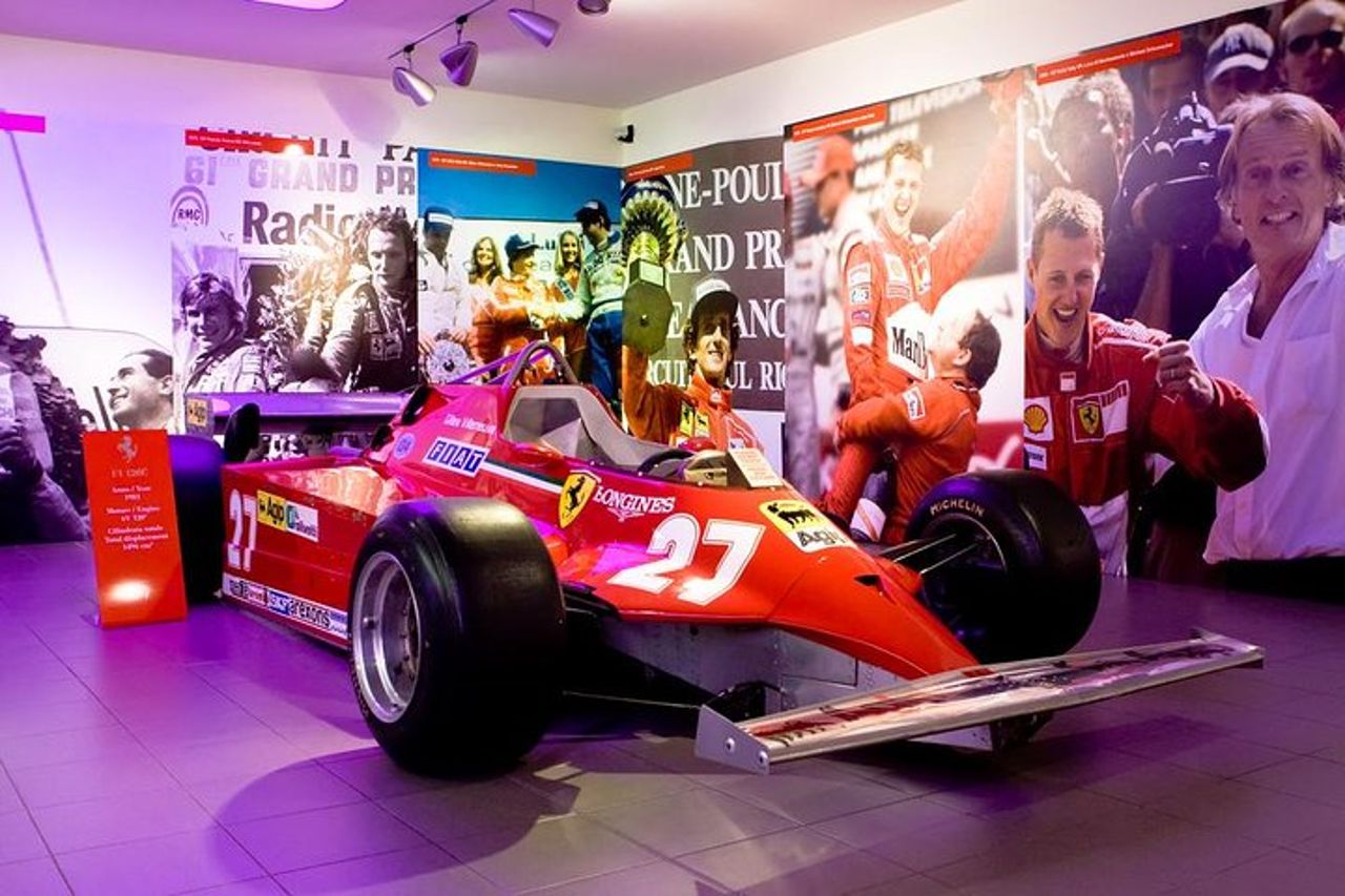 Tour privato a Maranello e Bologna con ingresso al Museo Ferrari — 9