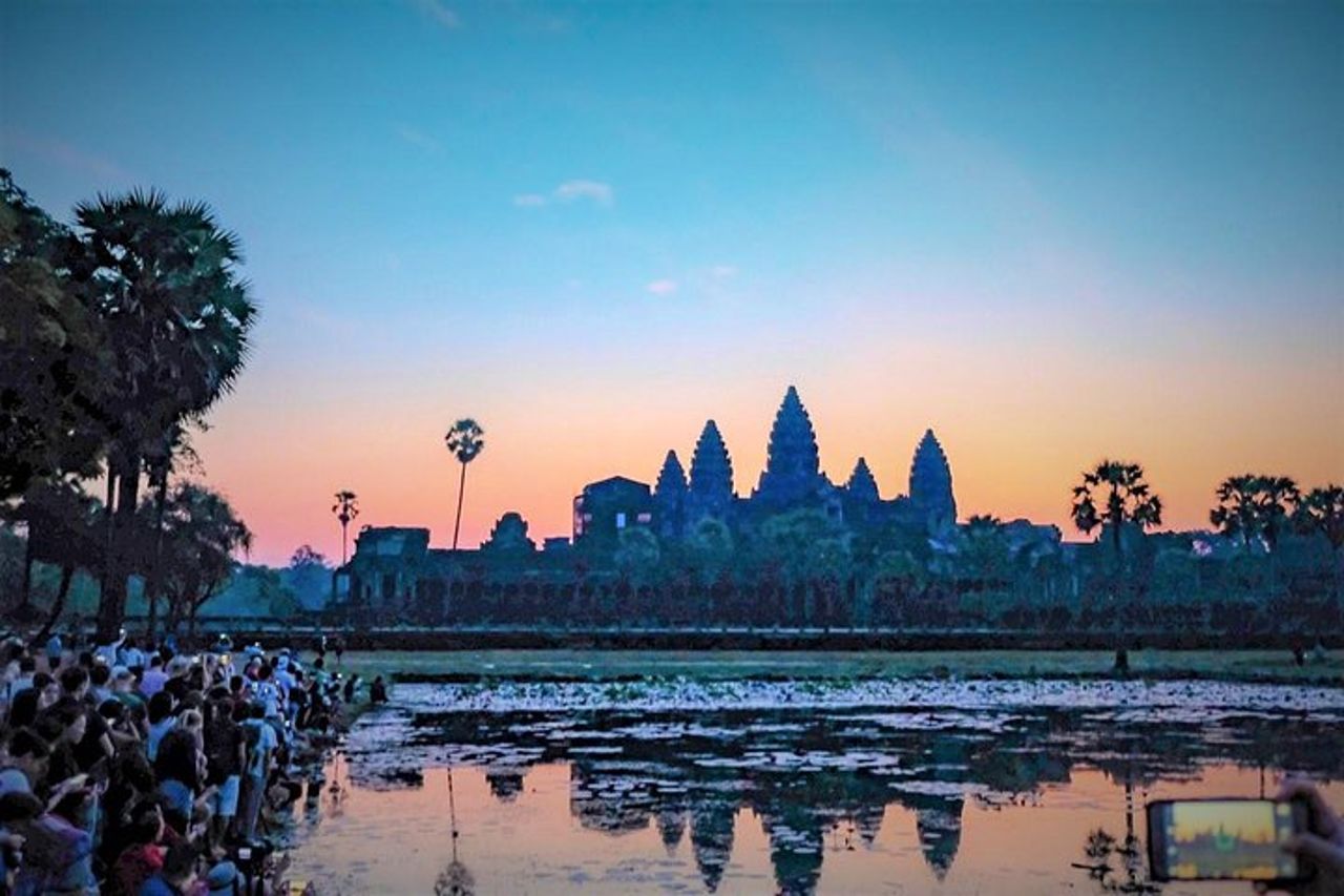 Angkor Wat Highlights e tour guidato all'alba da Siem Reap — 5