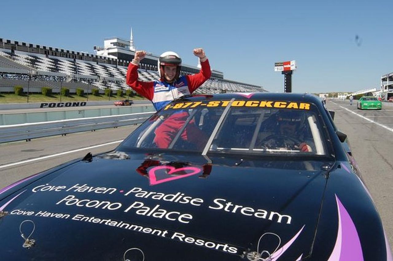 3 giro in auto giro in auto lungo Pocono Raceway — 2