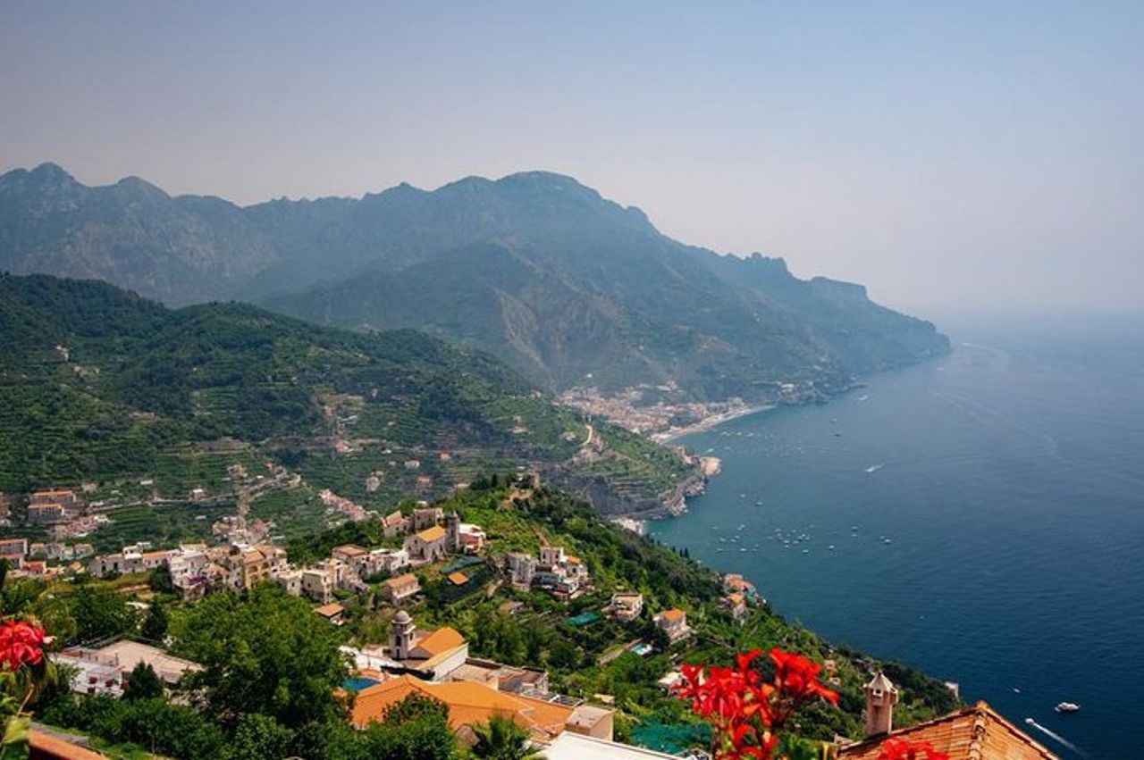 Trasferimento da Napoli a Ravello con una fermata di 2 ore a Pompei (1-8 PAX) — 4