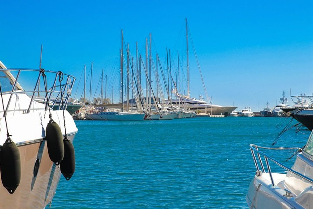Tour privato di mezza giornata di Antibes e St Paul DE Vence — 6
