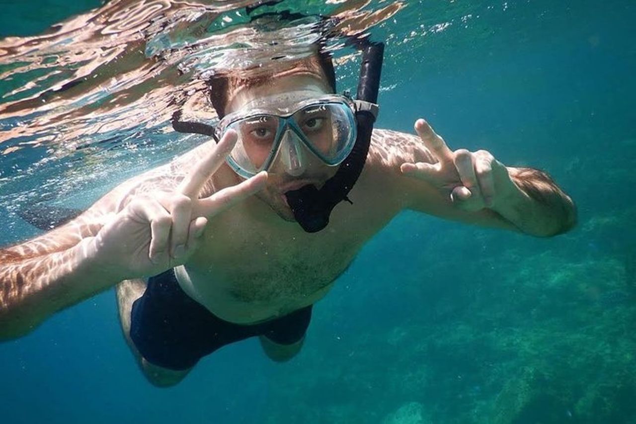 Esplora la baia di Nha Trang: tour avventura di snorkeling di mezza giornata — 3