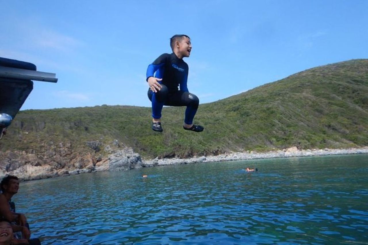 Esplora la baia di Nha Trang: tour avventura di snorkeling di mezza giornata — 7