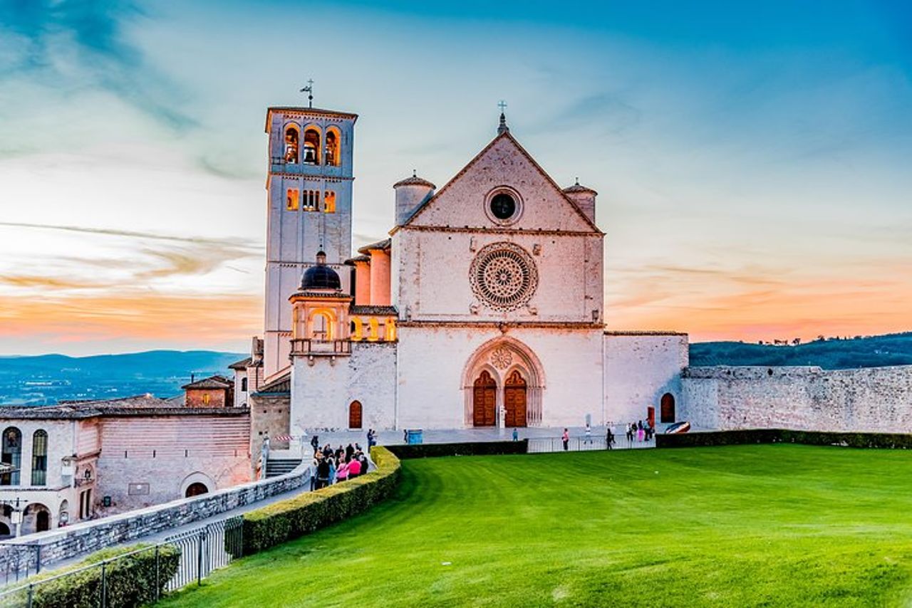 Tour guidato di un giorno ad Assisi e Orvieto da Roma con pranzo — 2