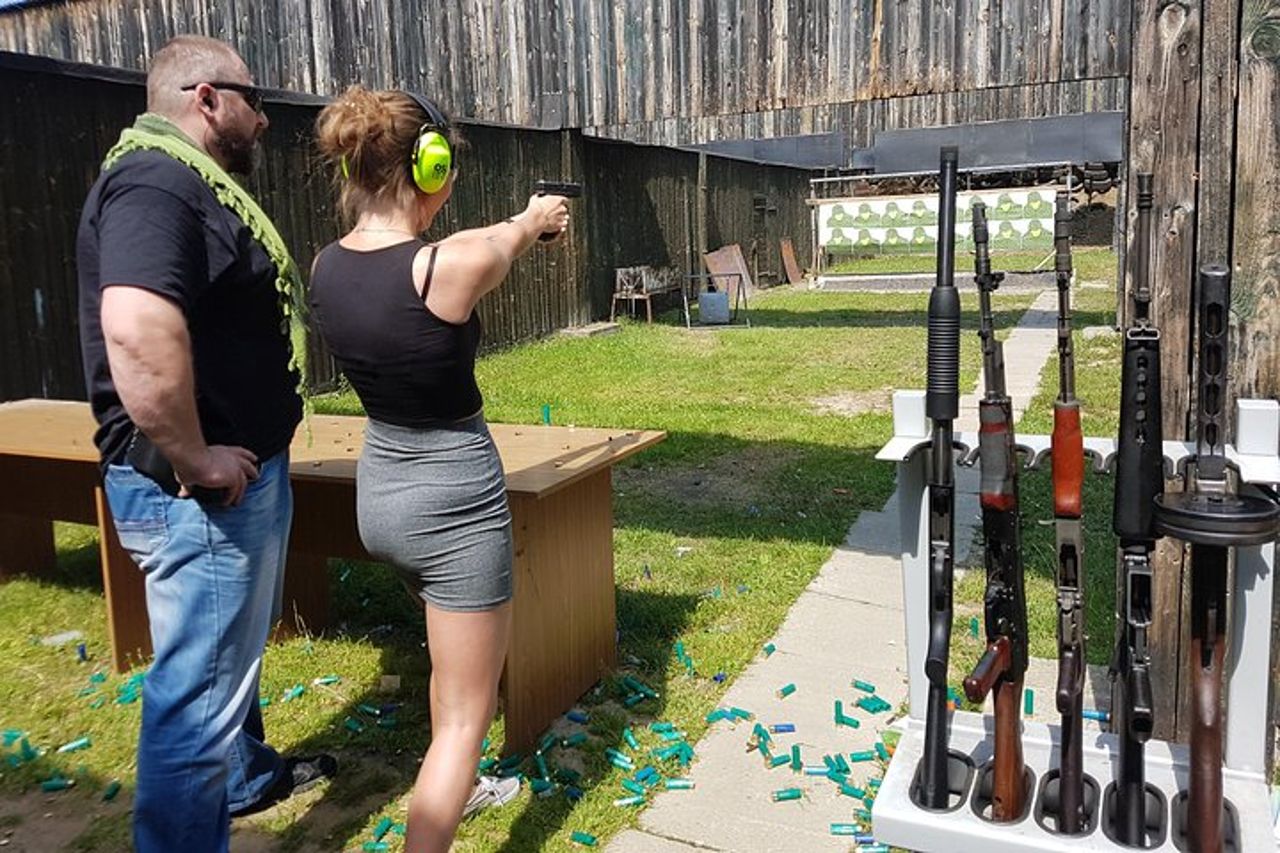 Shooting Krakow+REAL GUN+trasferimento privato di andata e ritorno dal tuo hotel — 8