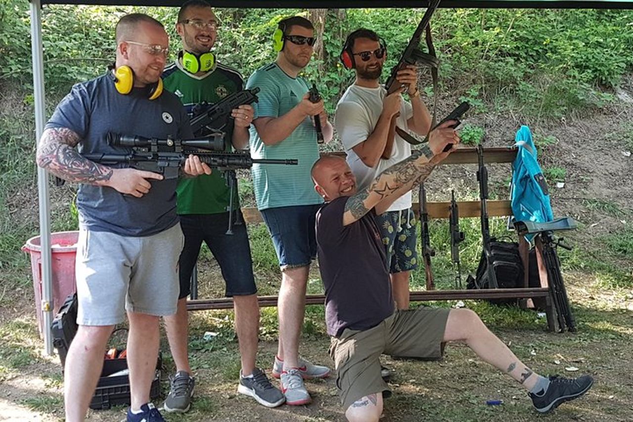 Shooting Krakow+REAL GUN+trasferimento privato di andata e ritorno dal tuo hotel — 9