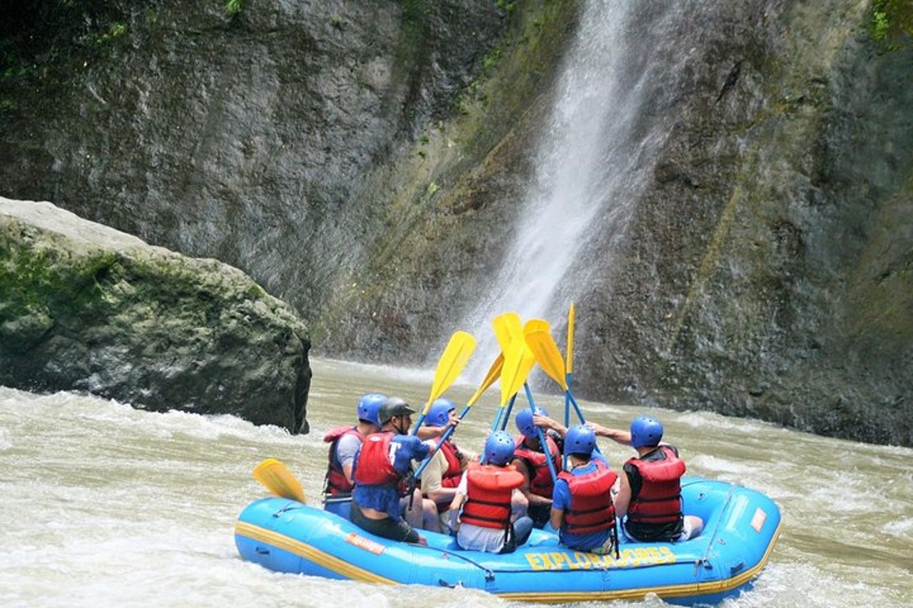 Pacuare River Whitewater Rafting da San Jose — 3