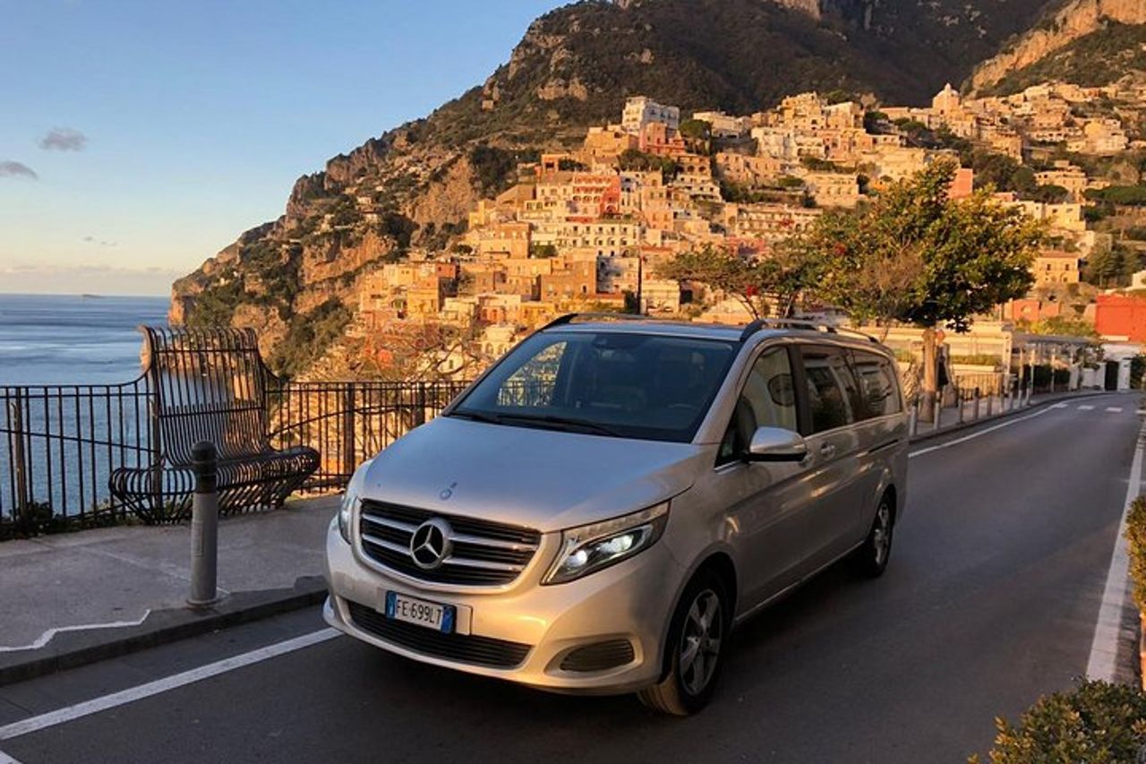 Costiera Amalfitana in Minivan -tour condiviso con pranzo leggero — 2