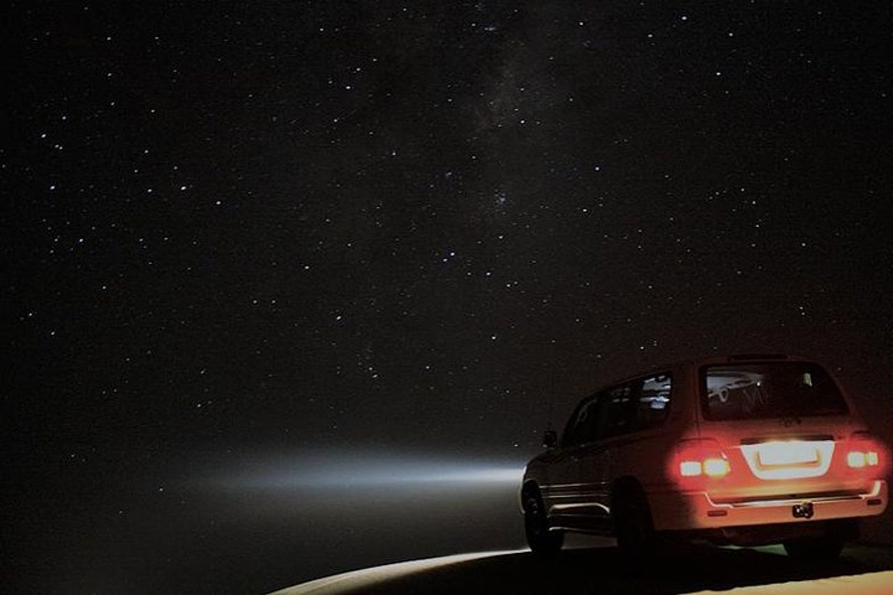Doha Night Desert Safari Camel Ride Dune Bashing con trasferimento — 5