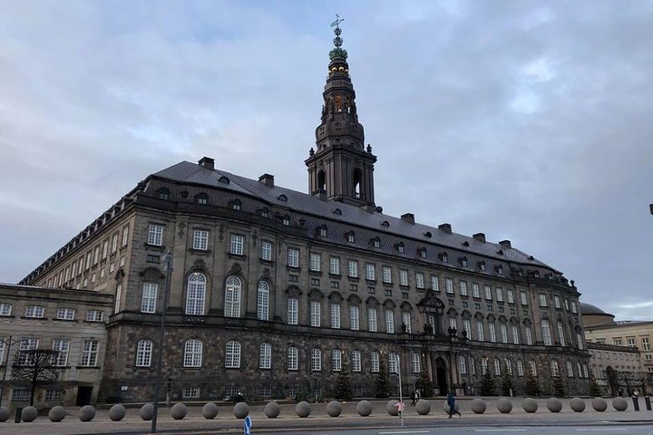 tour a piedi - Copenaghen e Christiansborg 3 ore