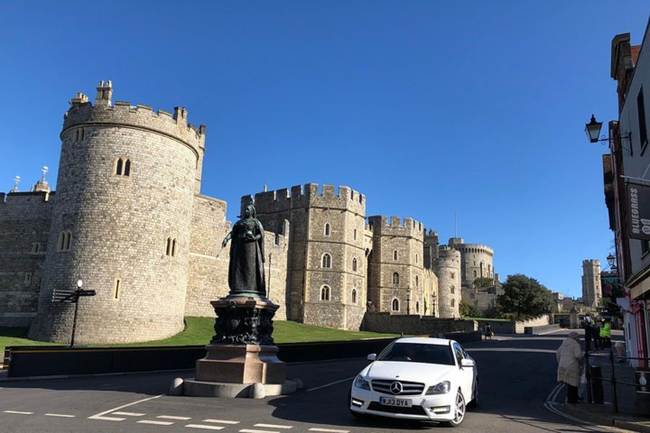 Castello di Windsor e Eton College auto privata con guida autista — 9