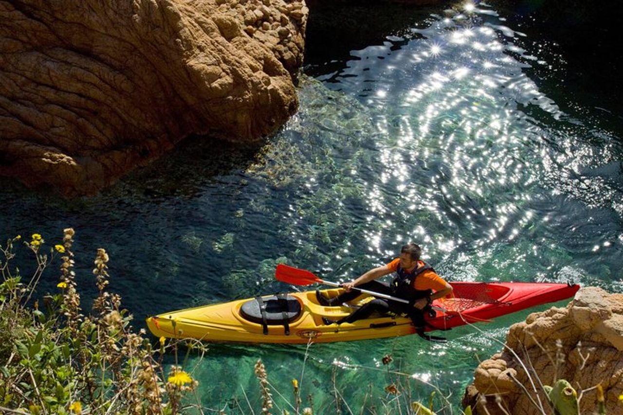 Costa Brava - Tour in kayak e snorkeling "Grotte marine" — 6