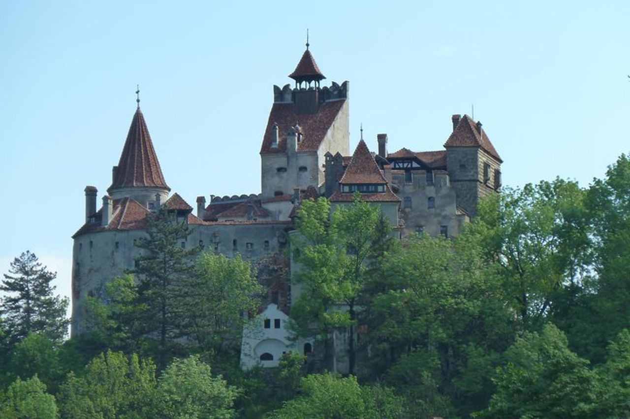 Visita guidata in spagnolo al Castello di Dracula a Bran (guida spagnola nativa). — 2