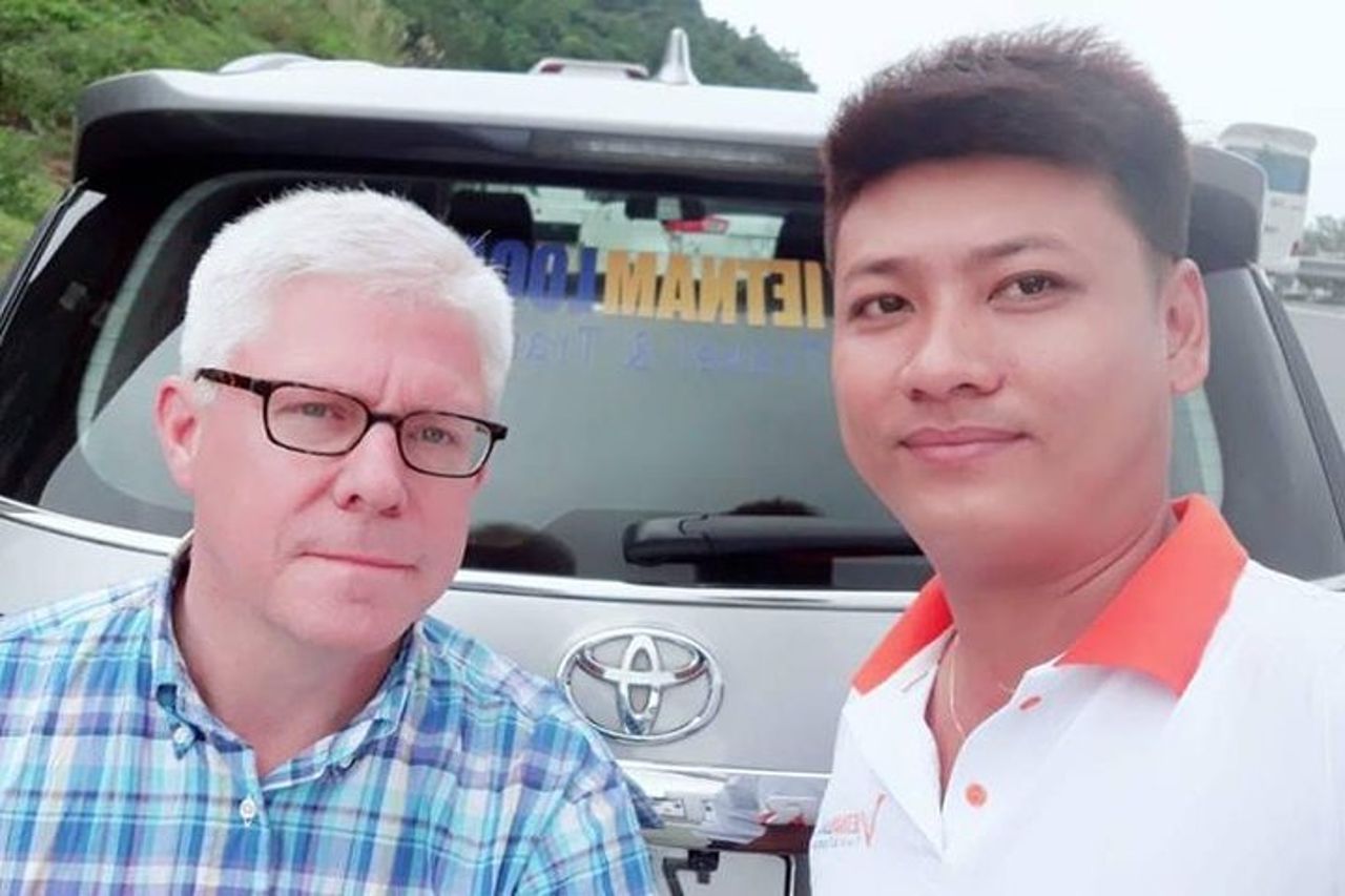 Auto privata Hoi An To Hue con autista che parla inglese — 4