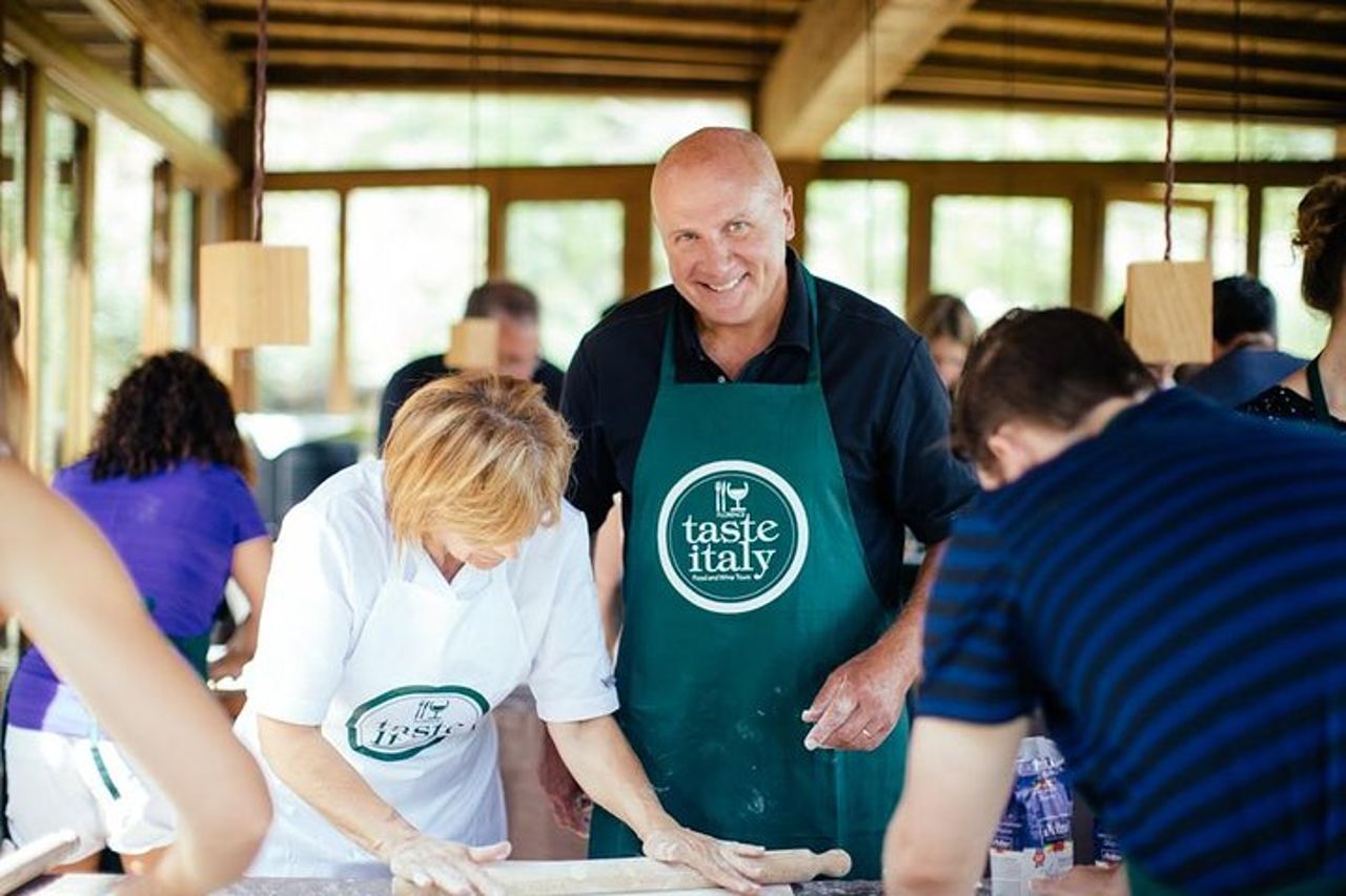 Lezione di cucina e pranzo in un casolare toscano con tour del mercato locale da Firenze — 7