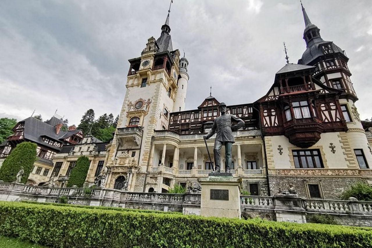 Tour in autobus di Bucarest: gita di un giorno in Transilvania e Castello di Dracula — 3