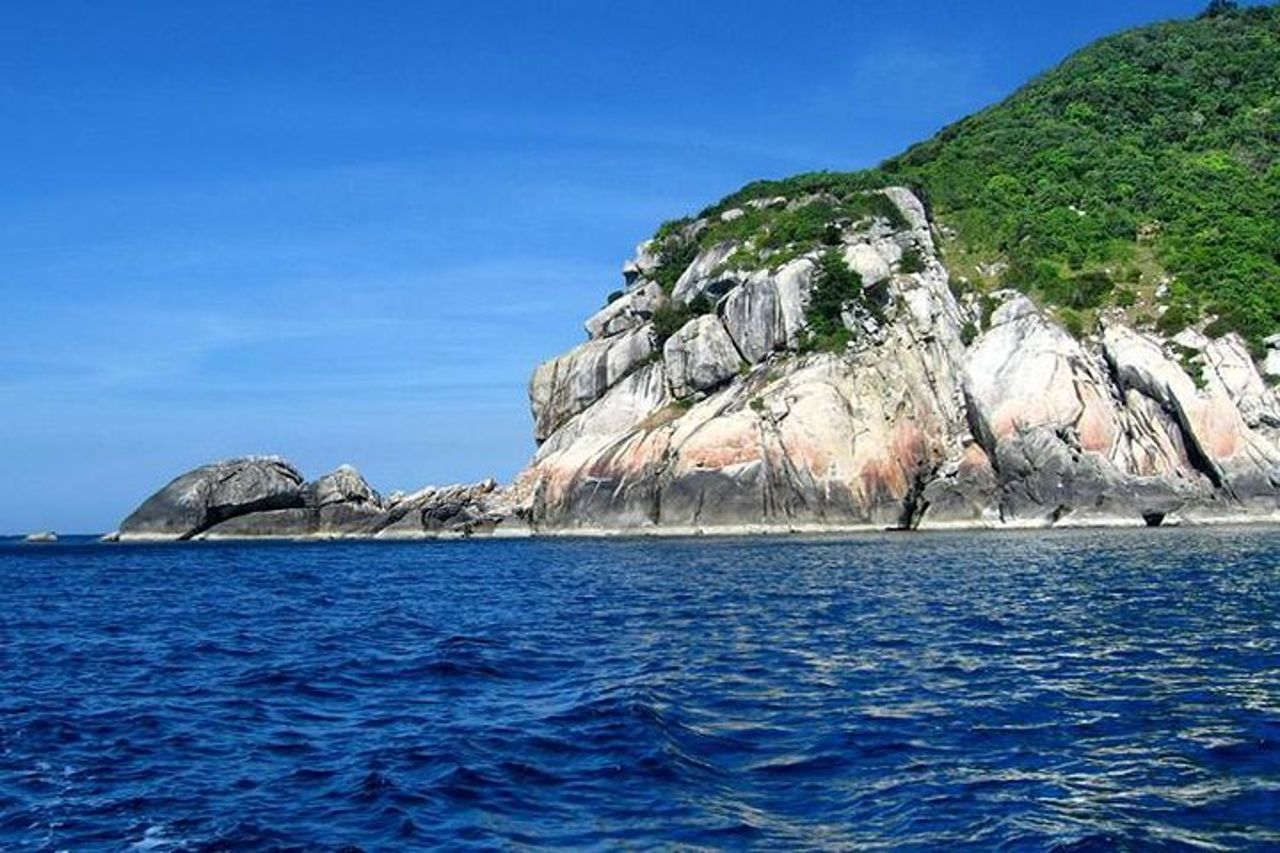 Cham Island Tour Snorkeling - Prendere il sole - Bella spiaggia - Motoscafo — 8