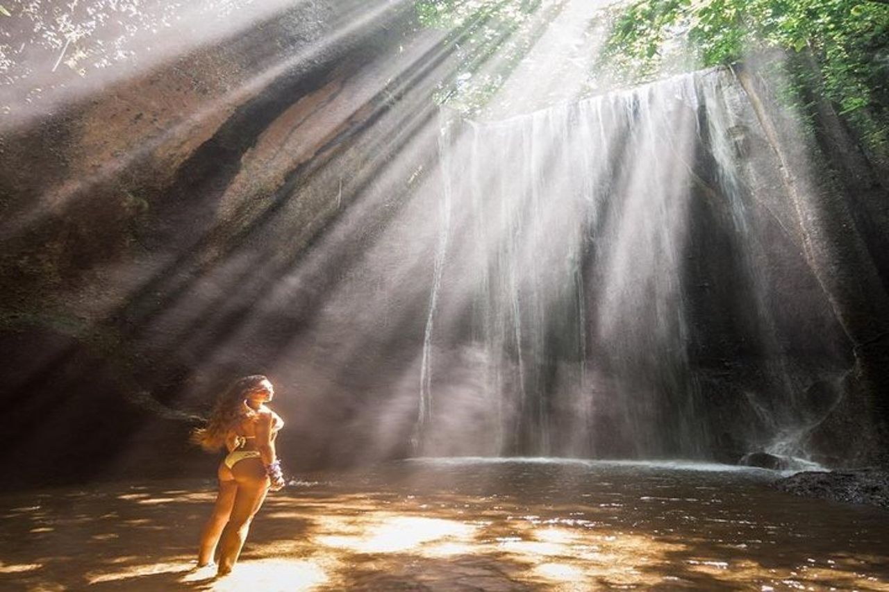Tour di Bali: cascata di Cepung, villaggio di Penglipuran e vista sul monte Batur — 9