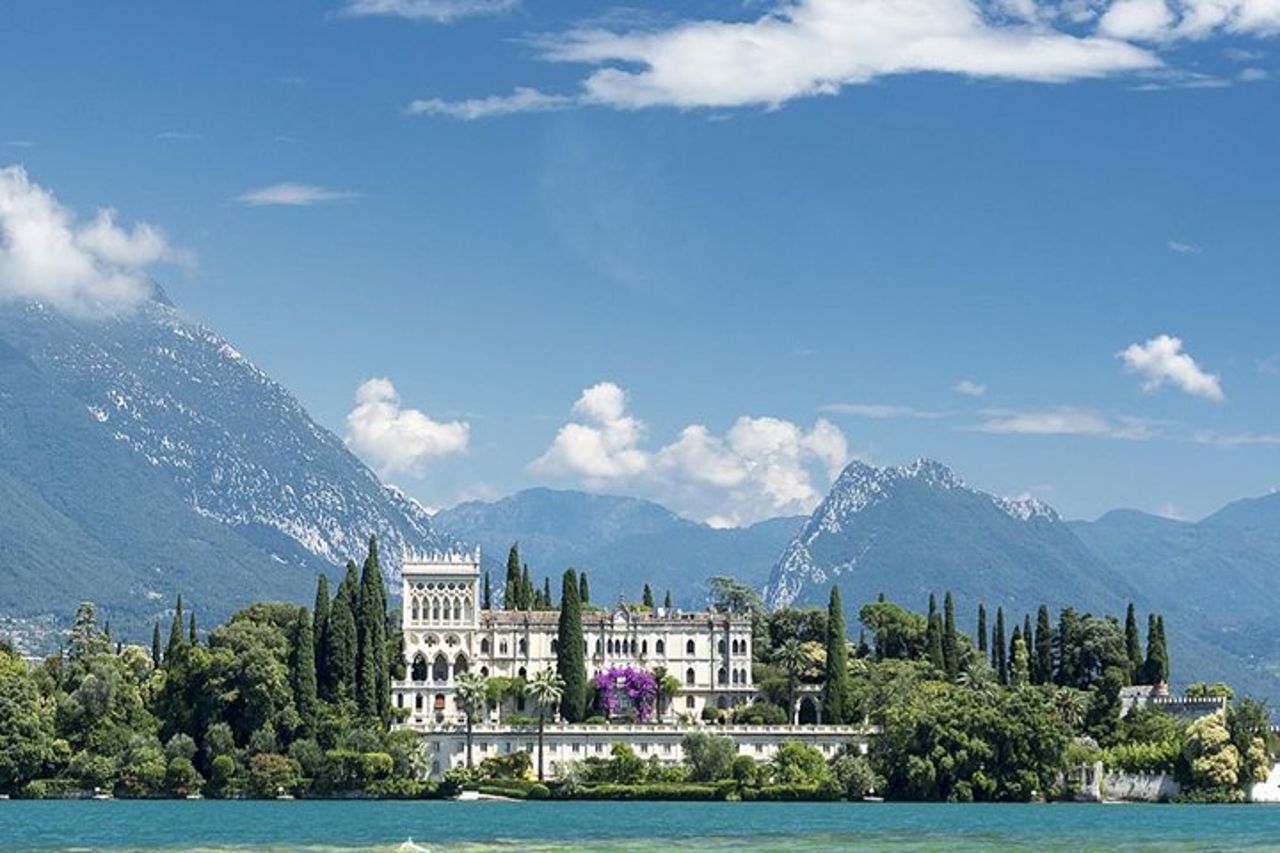 Tour Romantico Privato In Motoscafo Da Sirmione — 8