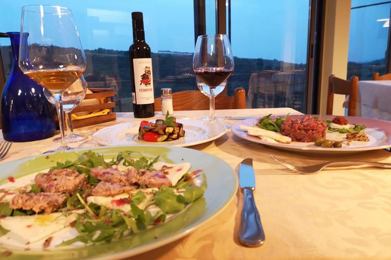 Orvieto by Evening: tour in e-bike per piccoli gruppi con cena