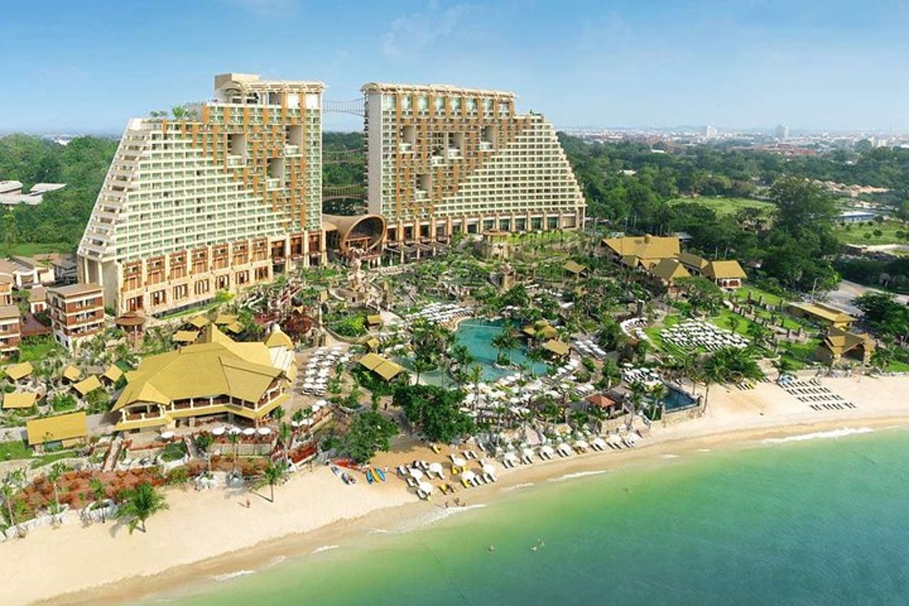 Dall'aeroporto U-Tapao privato all'hotel di Pattaya — 5