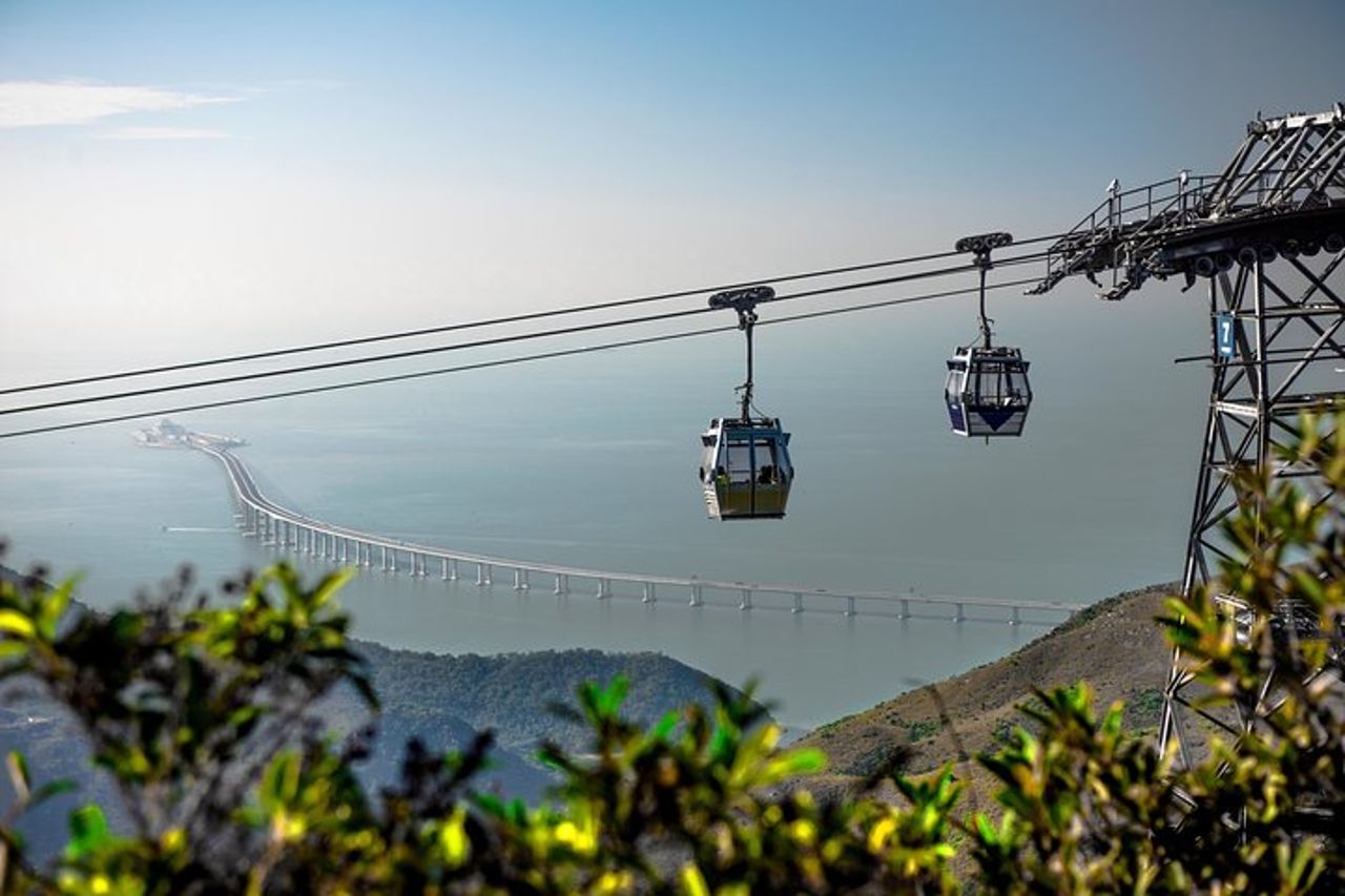 Funivia Ngong Ping 360 fino a Isola di Lantau — 5