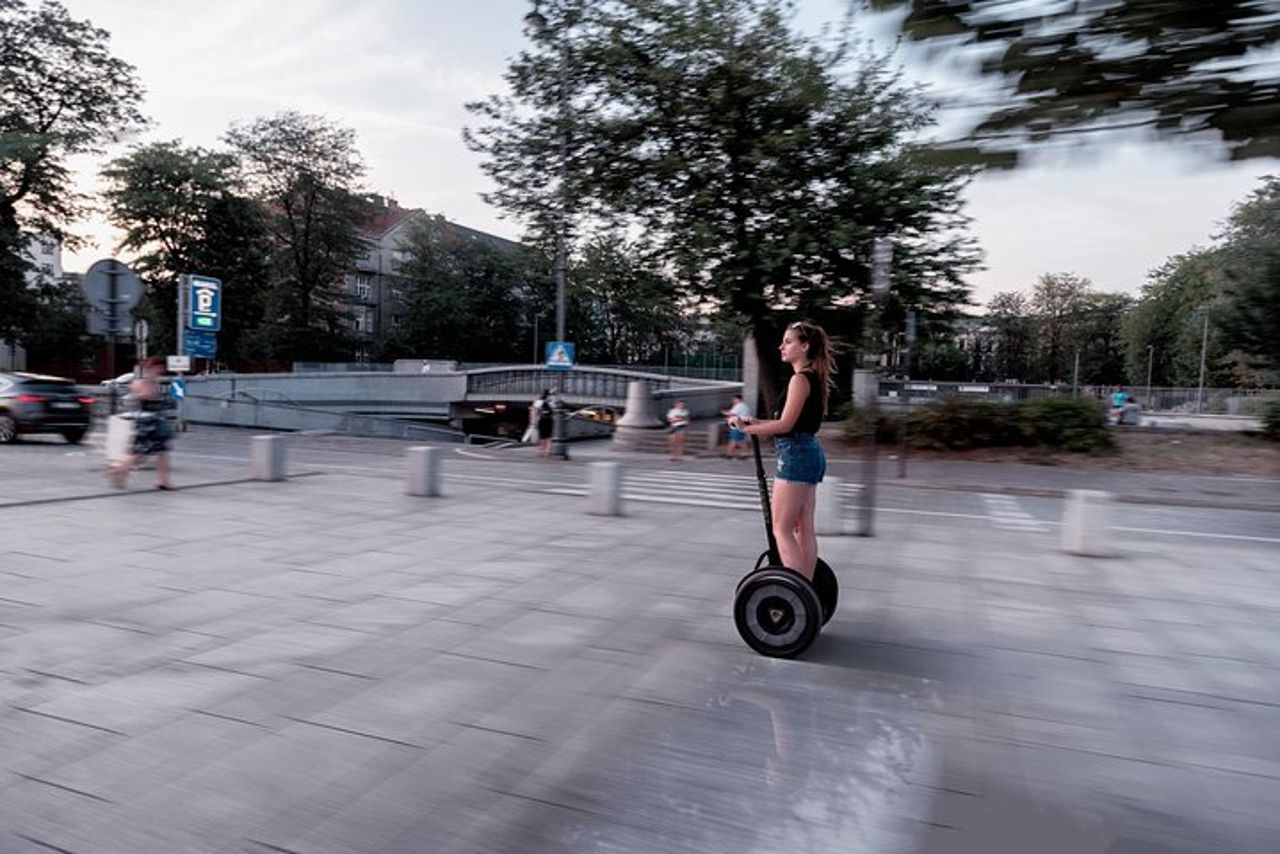 Tour in Segway Danzica: tour completo (città vecchia + cantiere navale) di 3 ore — 5