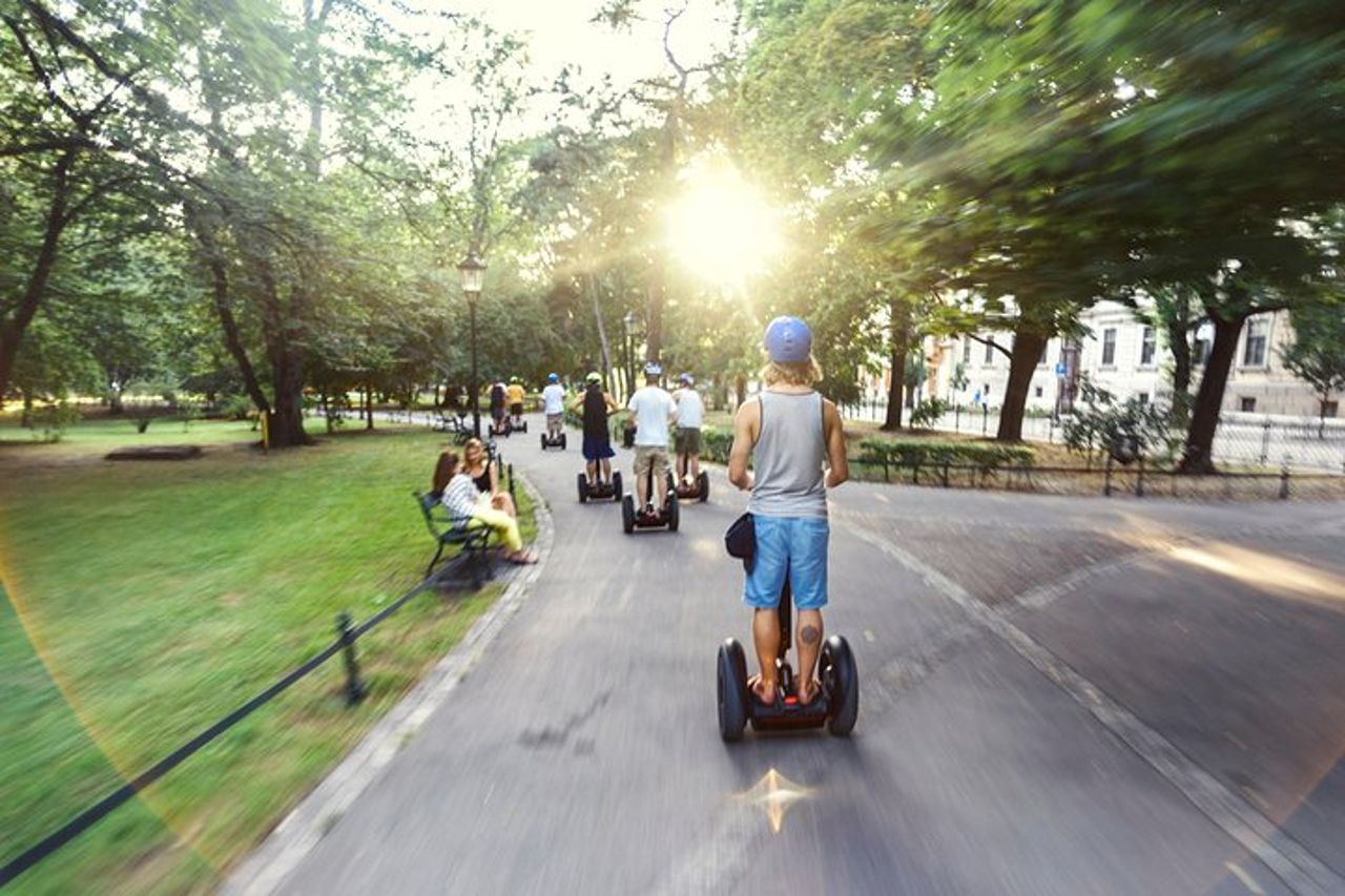 Tour in Segway Danzica: tour completo (città vecchia + cantiere navale) di 3 ore — 9