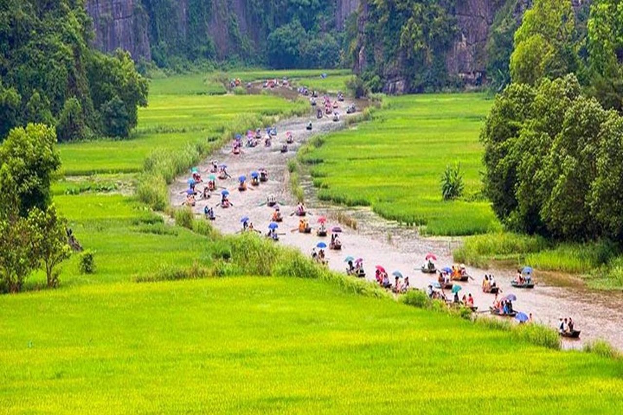 Tour di un giorno di Ninh Binh da Ha Noi: Hoa Lu - Tam Coc - Grotta di Mua — 8