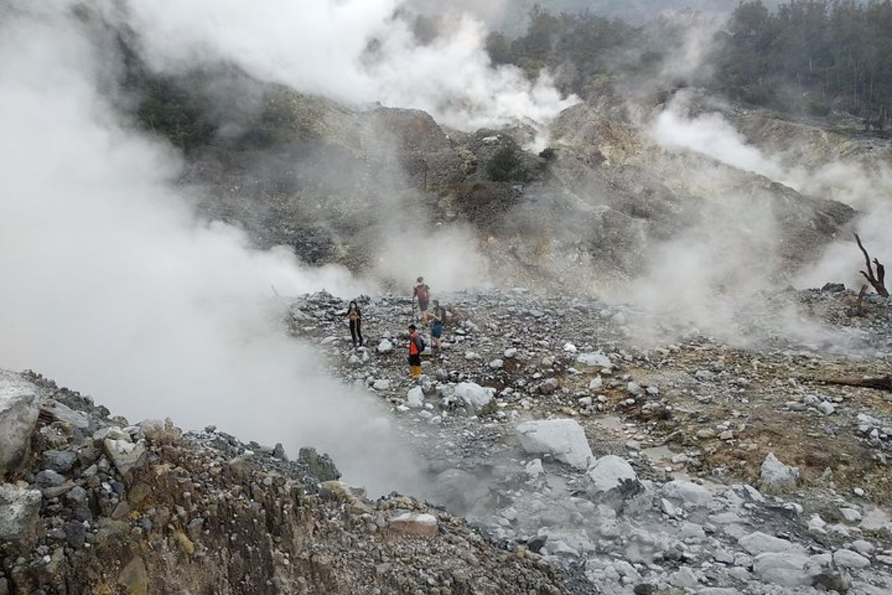 escursione al vulcano e avventura nella giungla — 5