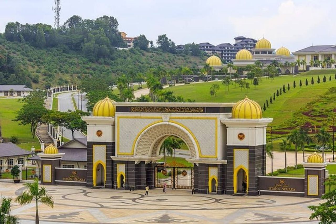 Tour della città di Batu Caves e Kuala Lumpur di un'intera giornata — 5