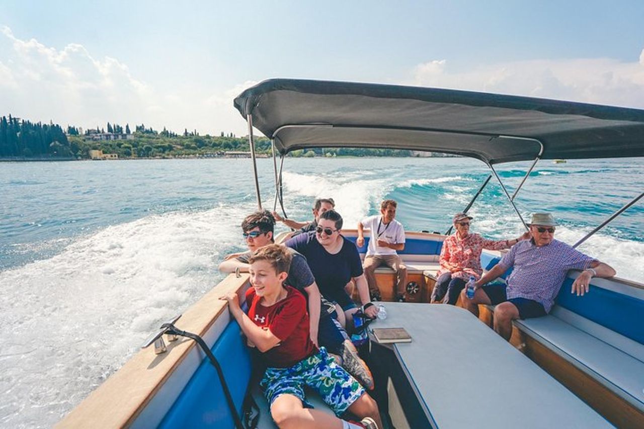 Da Verona: tour di un giorno del Lago di Garda e Sirmione con crociera — 8