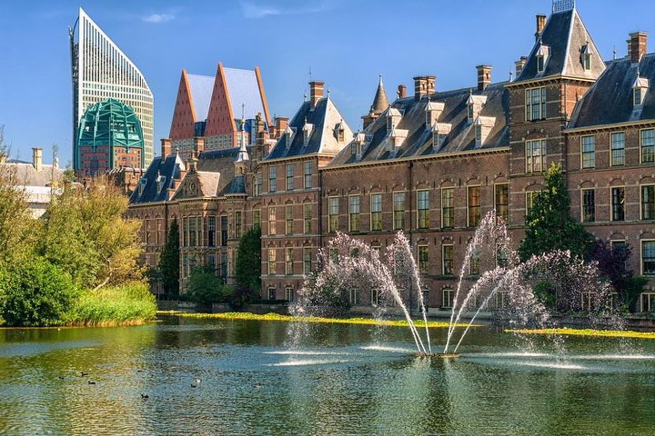 Tour privato di un giorno: Rotterdam e L'Aia. Inglese o spagnolo
