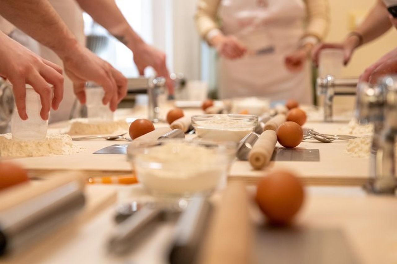 Lezione privata di pasta e tiramisù a casa di Cesarina con degustazione a Fasano — 3