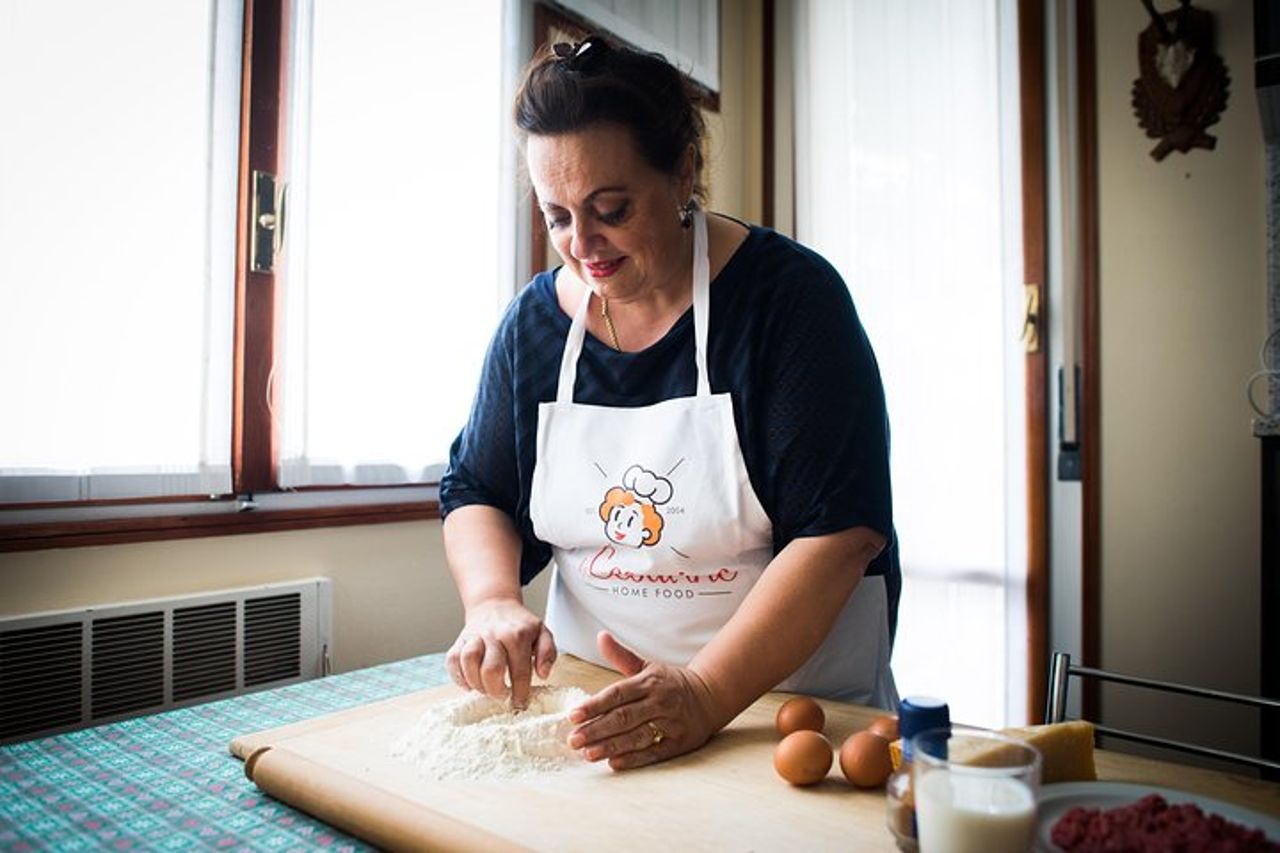 Cesarine: lezione di pasta e tiramisù a casa di un locale a Modena — 4