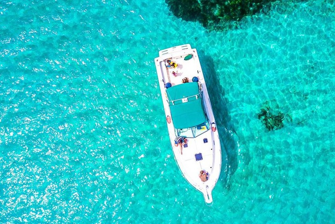 Tour Privato in Barca A Motore Dell'Arcipelago Di La Maddalena — 2