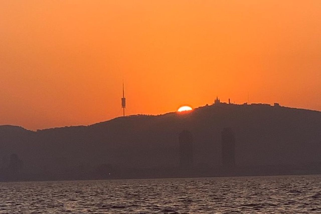 Crociera in barca a vela al tramonto e diurna a Barcellona — 6