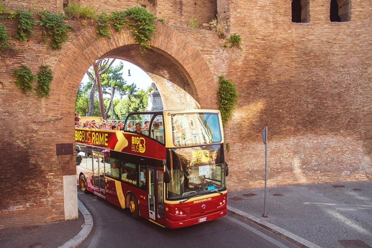 Roma : Big Bus Hop-on, giro turistico scoperto Hop-off