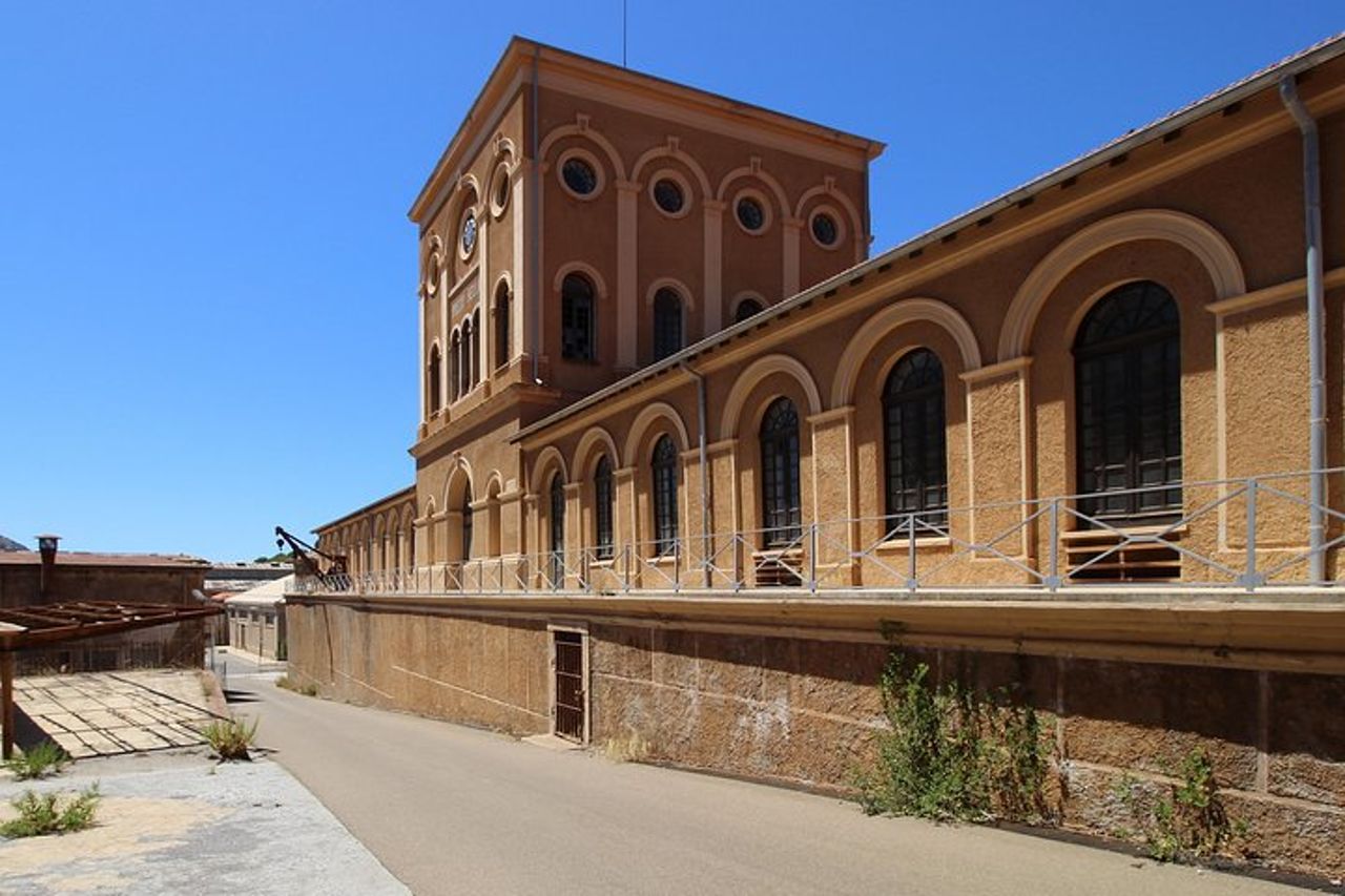 Tour miniera di Monteponi e il Pozzo Sella