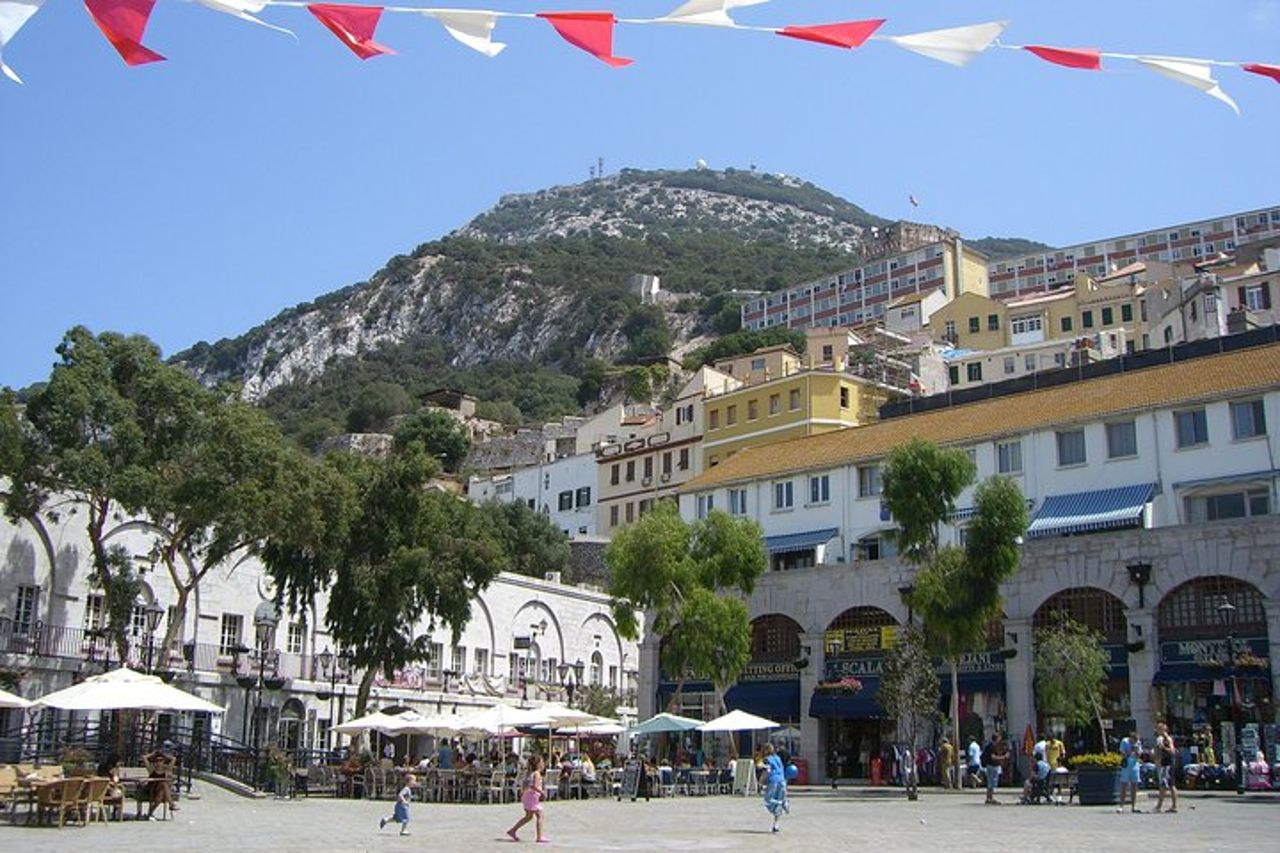 Tour privato di un'intera giornata a Gibilterra, Marbella e Puerto Banus dall'Hotel Malaga — 3