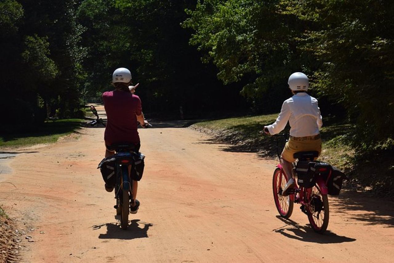 Guida una bicicletta elettrica per un tour storico ad Aiken — 5