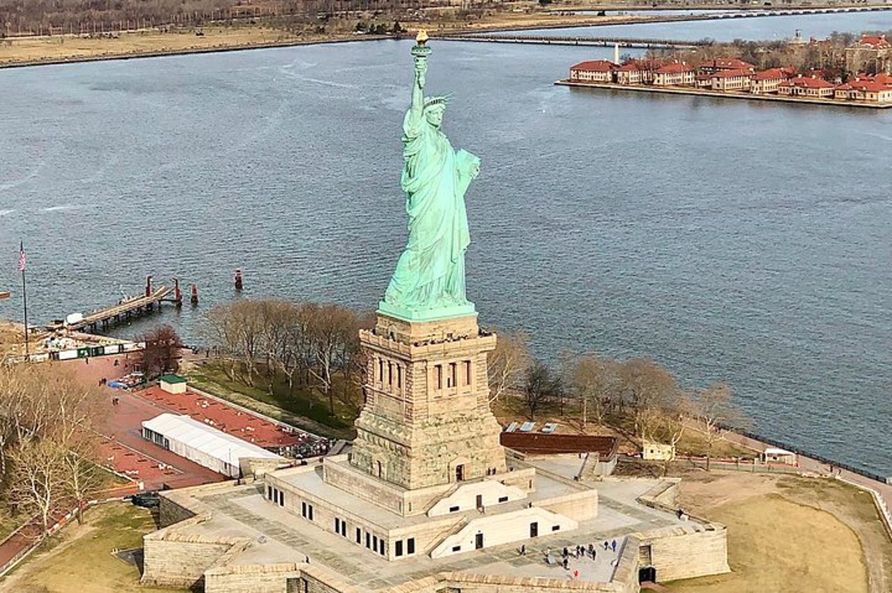 Tour in elicottero sullo skyline di New York City dal New Jersey — 9